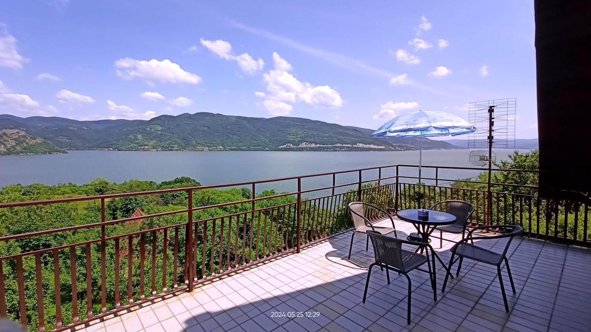Apartman Duric Доньи-Милановац Экстерьер фото